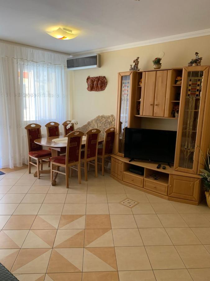 Relax Apartman Hajdúszoboszló Exterior foto