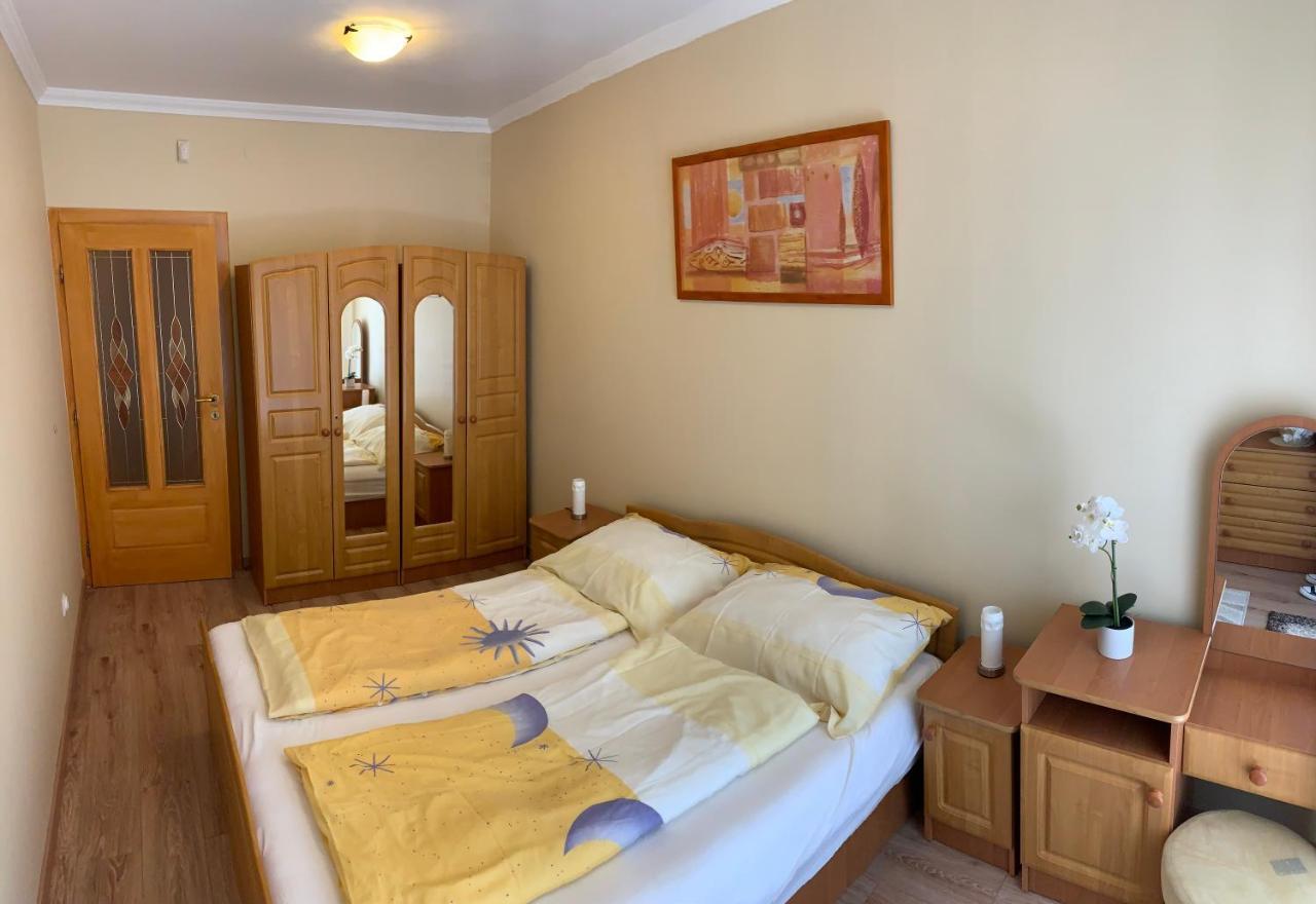 Relax Apartman Hajdúszoboszló Exterior foto