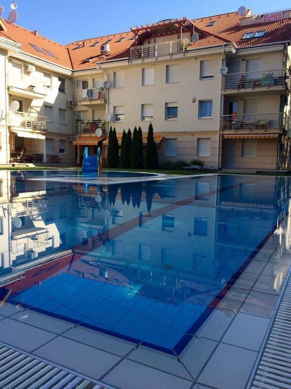 Relax Apartman Hajdúszoboszló Exterior foto